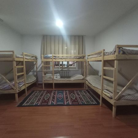 Kgb Home Hostel บิชเคก ภายนอก รูปภาพ